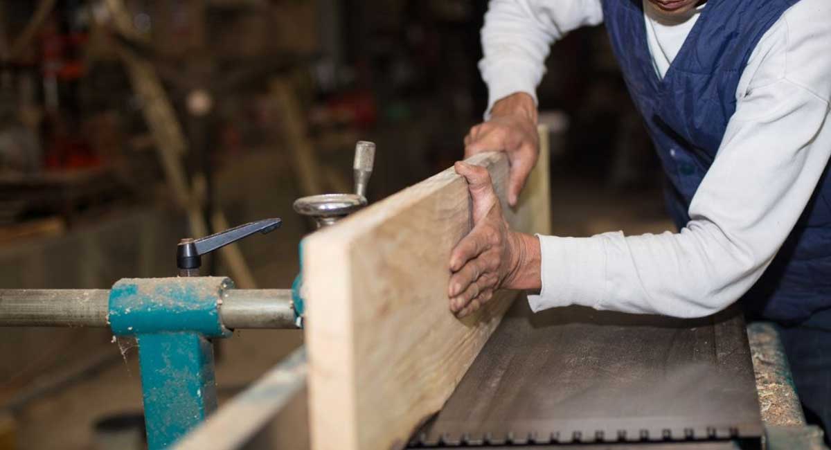 How to Dry Wood Fast for Woodworking and the Best Results Woodturning